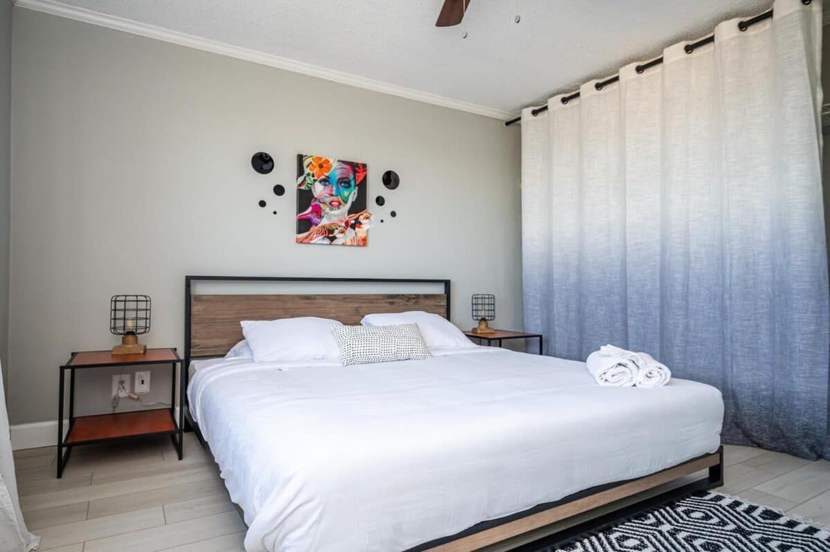 Apartamento Downtown! Paid Onsite Parking! View! Lm1706